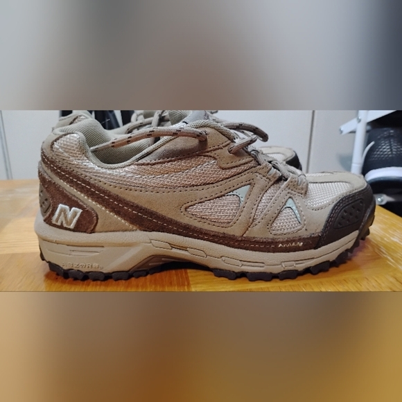 New Balance 606 Brown Trail Hiking Walking Athletic Shoes Women’s 7 size - Picture 10 of 16